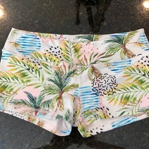 CrossFit booty short